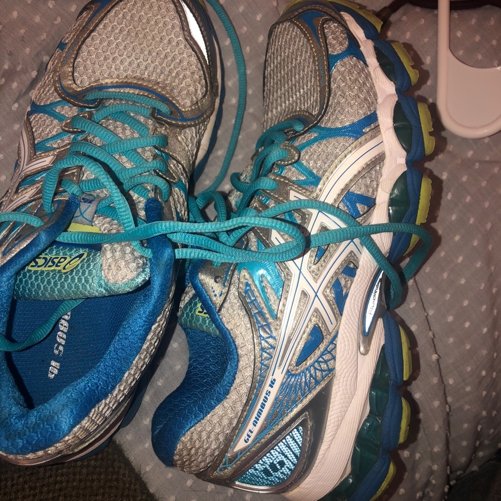 ASICS tennis shoes